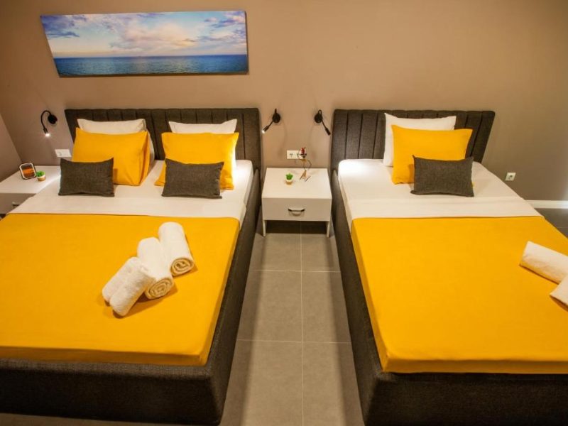 Superior Twin Room with Garden View – First Joy Hotel