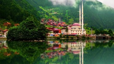 Explore Lake Uzungöl: Türkiye’s Hidden Gem